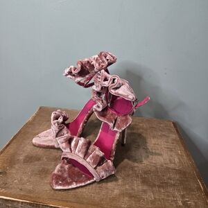 Oscar Tiye Antoinette Ruffle Crushed Velvet Pink Heels Size 5.5 35.5 Italy